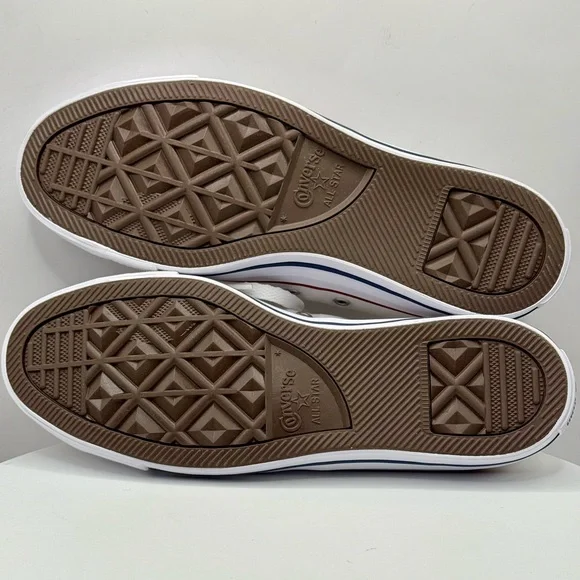 NWB Converse Chuck Taylor All Star Low Top White Canvas Unisex Shoes Size W 9 M7 - Picture 11 of 12